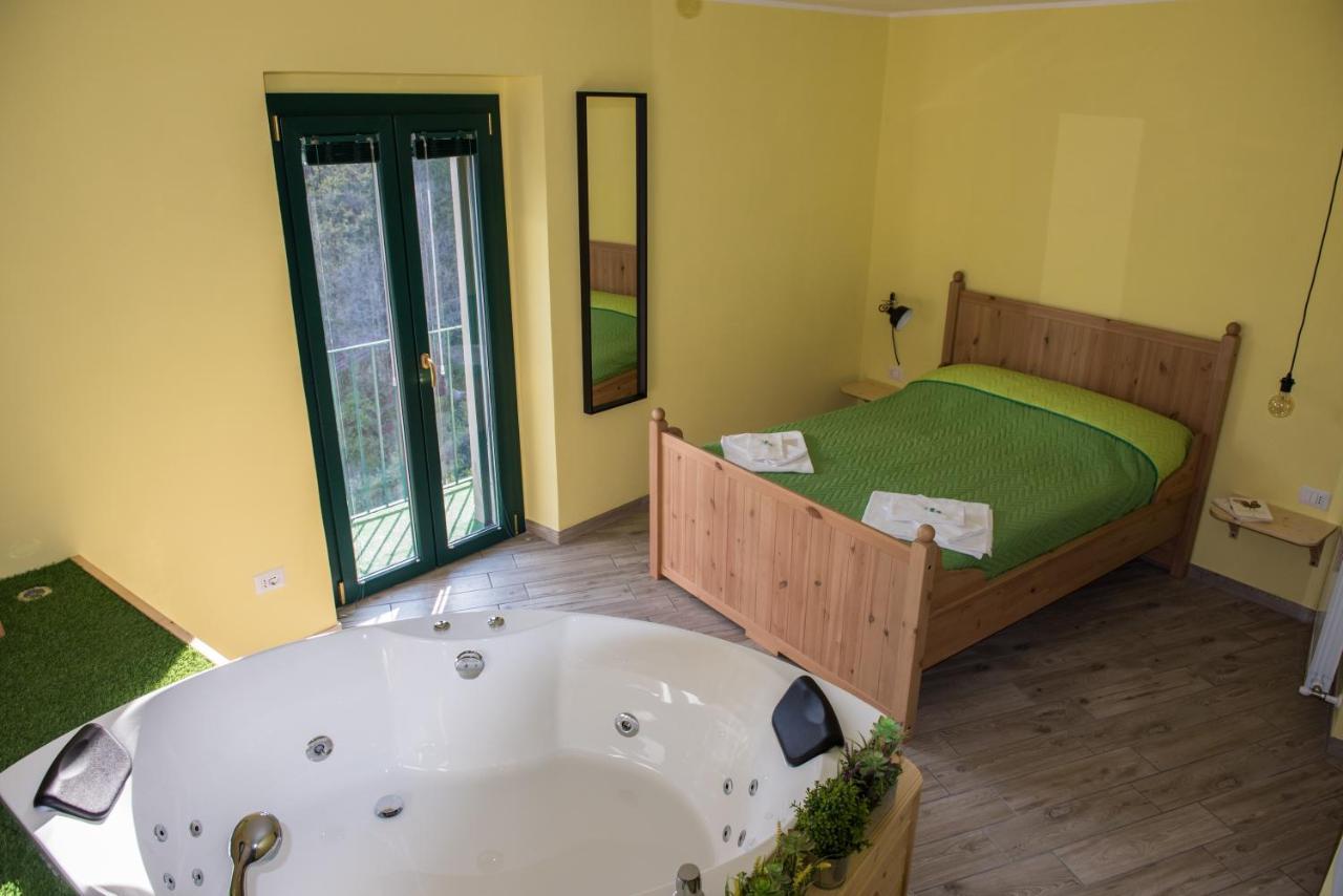 Helvetia Bed & Breakfast Castelmezzano Exterior photo